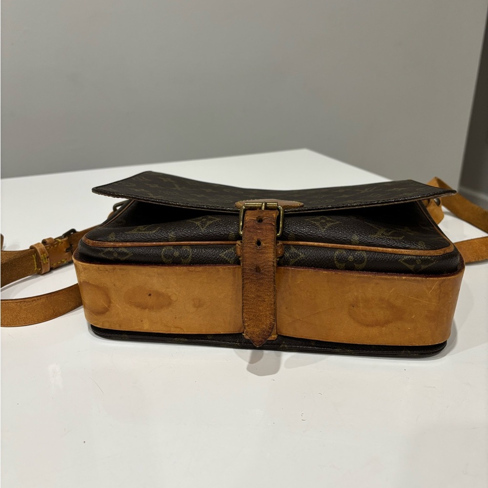 Louis Vuitton Cartouchiere MM Monogram Crossbody Bag Vintage Leather Strap - Picture 9 of 11